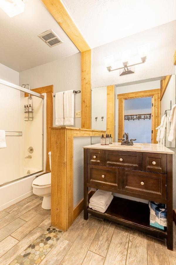 Hotel Style Room In The Timber Creek Lodge Condo Truckee Ngoại thất bức ảnh